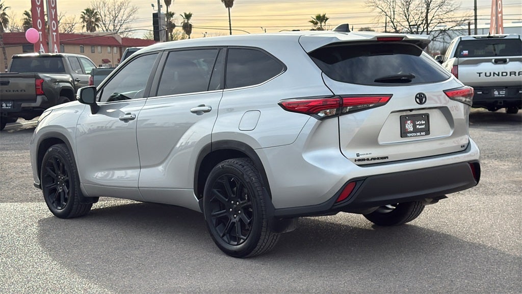 2023 Toyota Highlander LE