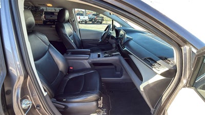 2023 Toyota Sienna LE 8 Passenger