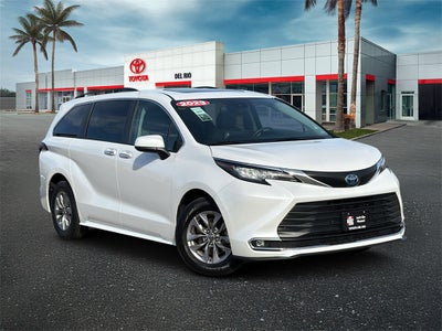 2023 Toyota Sienna XLE 8 Passenger
