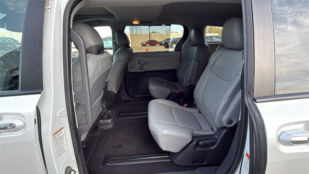 2023 Toyota Sienna XLE 8 Passenger