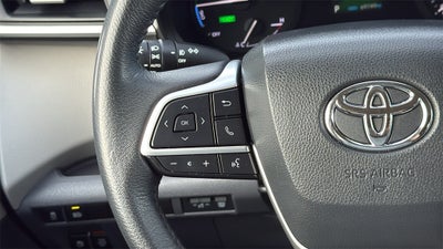 2023 Toyota Sienna XLE 8 Passenger