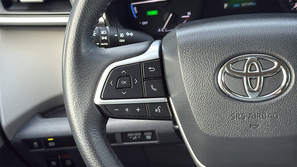 2023 Toyota Sienna XLE 8 Passenger