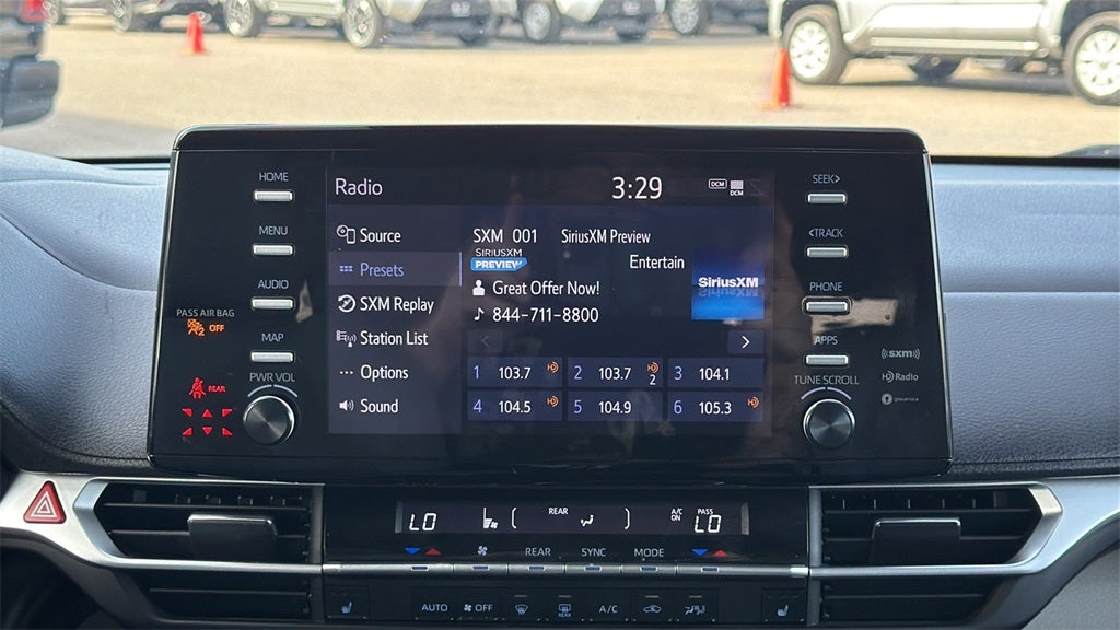 2023 Toyota Sienna XLE 8 Passenger