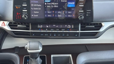 2023 Toyota Sienna XLE 8 Passenger
