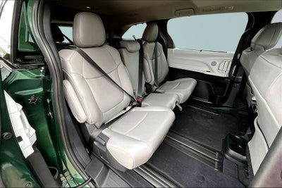 2026 Toyota Sienna XLE 8 Passenger