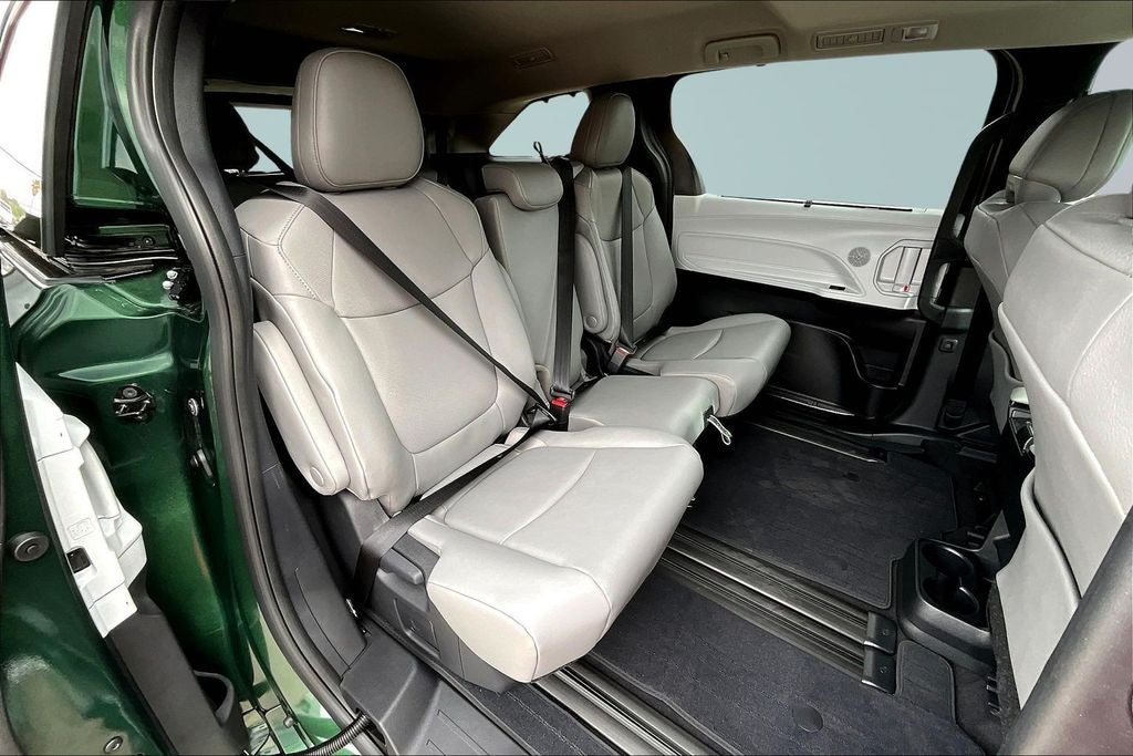 2026 Toyota Sienna XLE 8 Passenger
