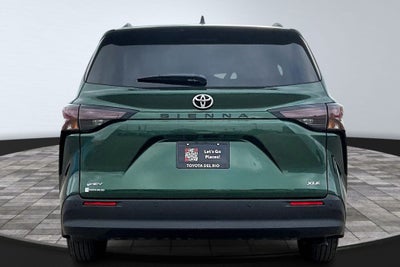 2026 Toyota Sienna XLE 8 Passenger
