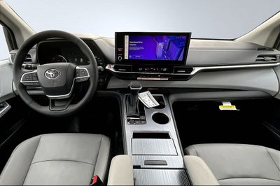 2026 Toyota Sienna XLE 8 Passenger