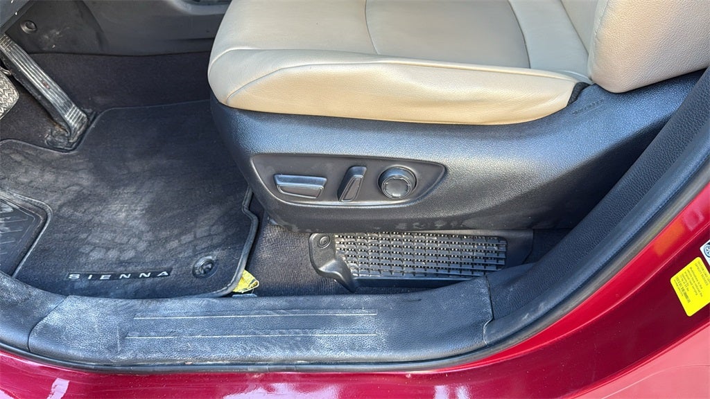 2023 Toyota Sienna XLE 7 Passenger