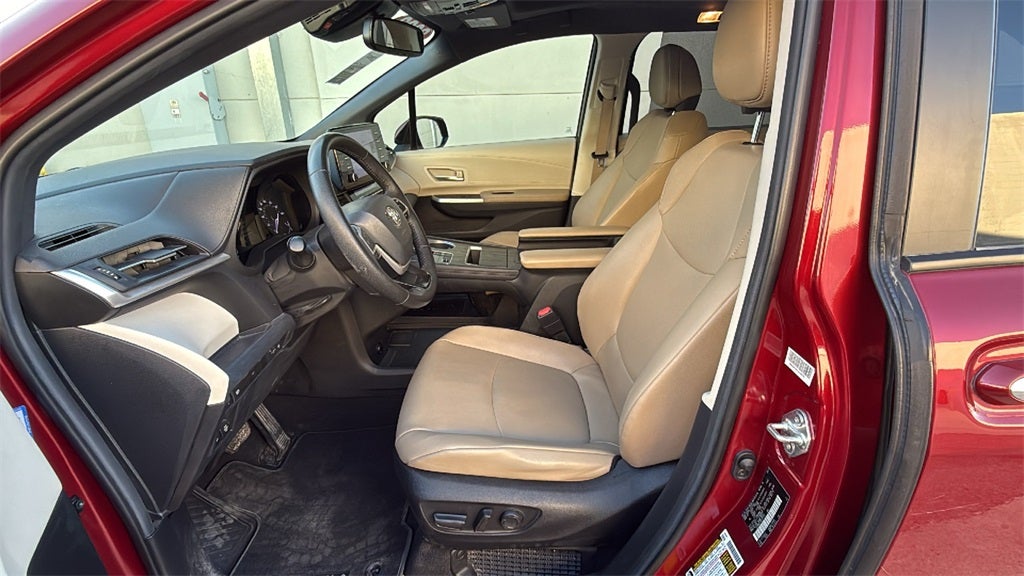 2023 Toyota Sienna XLE 7 Passenger