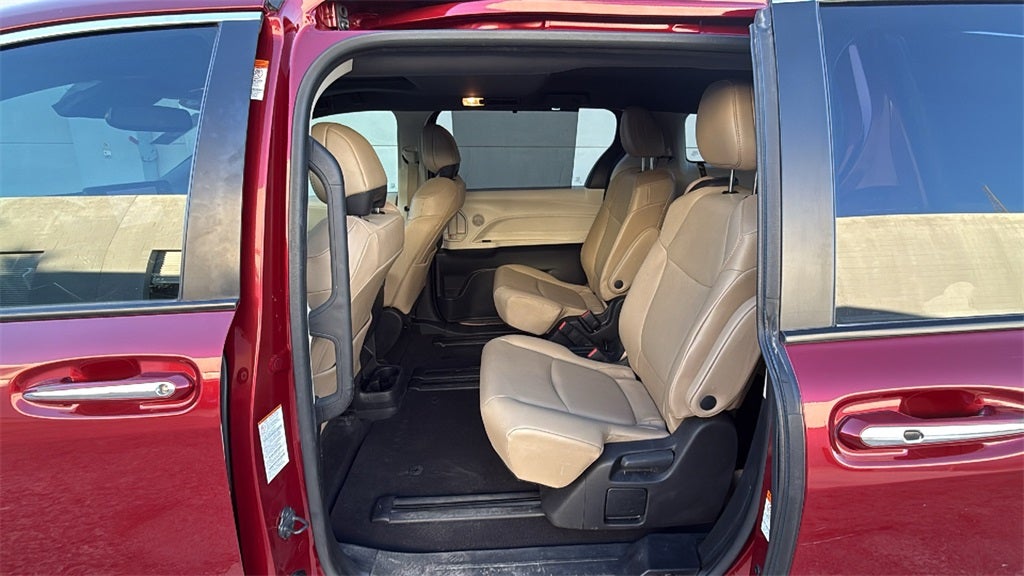 2023 Toyota Sienna XLE 7 Passenger