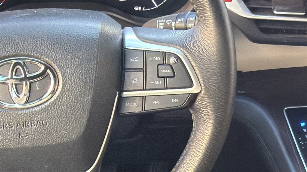 2023 Toyota Sienna XLE 7 Passenger