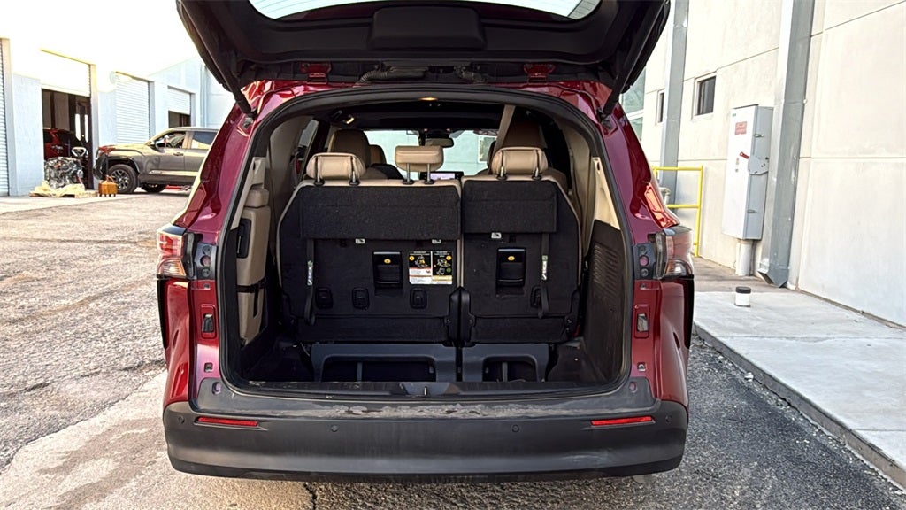 2023 Toyota Sienna XLE 7 Passenger
