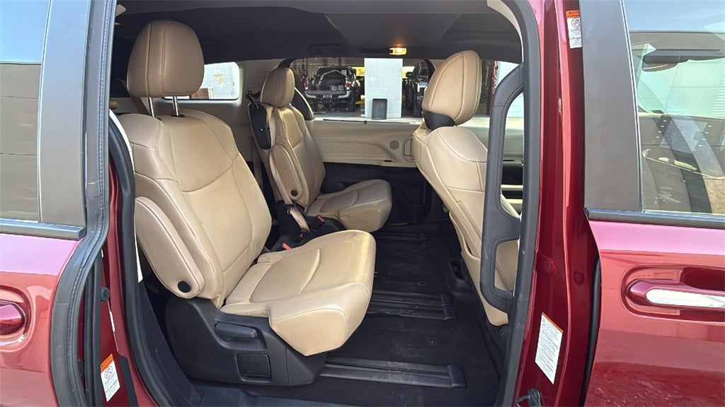 2023 Toyota Sienna XLE 7 Passenger