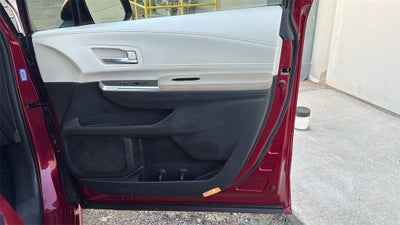 2023 Toyota Sienna XLE 7 Passenger