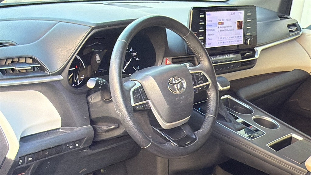 2023 Toyota Sienna XLE 7 Passenger