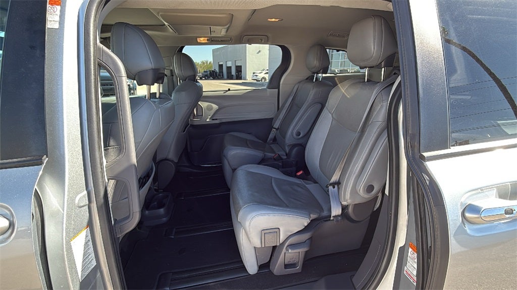 2021 Toyota Sienna Limited 7 Passenger