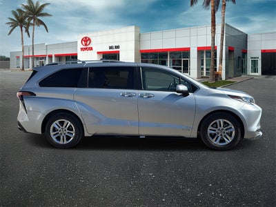 2021 Toyota Sienna Limited 7 Passenger
