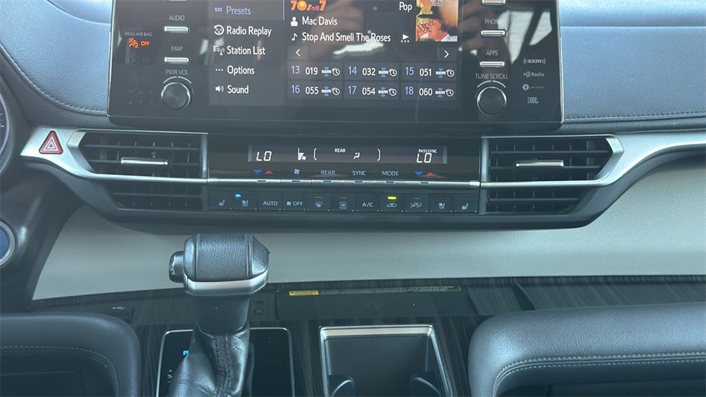 2021 Toyota Sienna Limited 7 Passenger