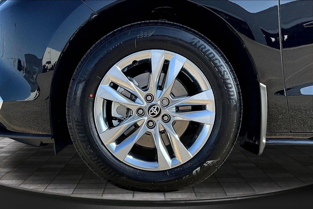 2026 Toyota Sienna Limited 7 Passenger