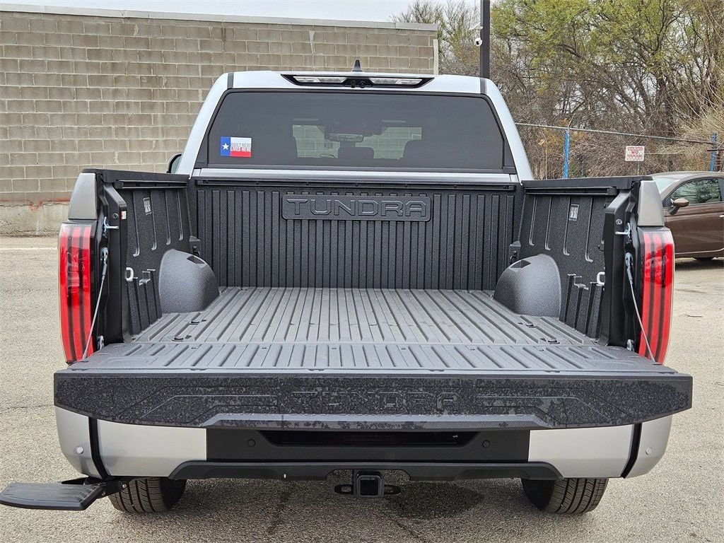 2025 Toyota Tundra Hybrid Platinum