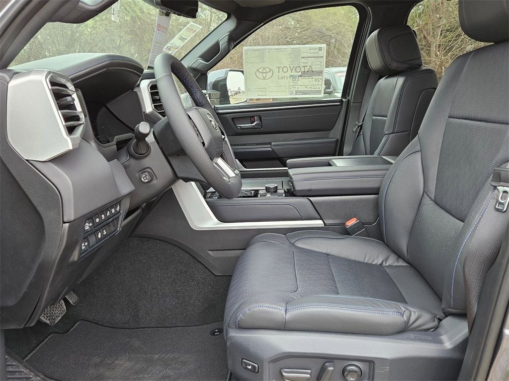 2025 Toyota Tundra Hybrid Platinum