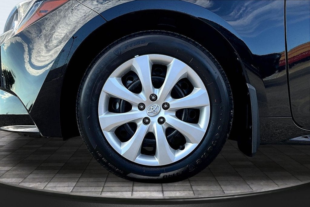 2027 Toyota Corolla LE