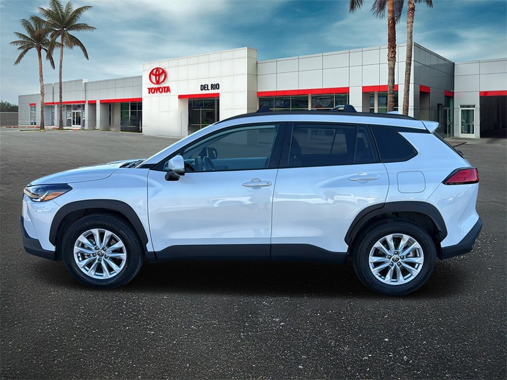 2022 Toyota Corolla Cross LE