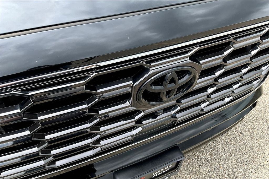 2025 Toyota Sequoia Platinum