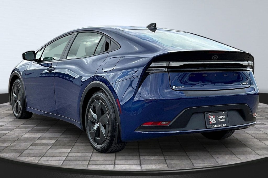 2026 Toyota Prius Plug-In Hybrid SE