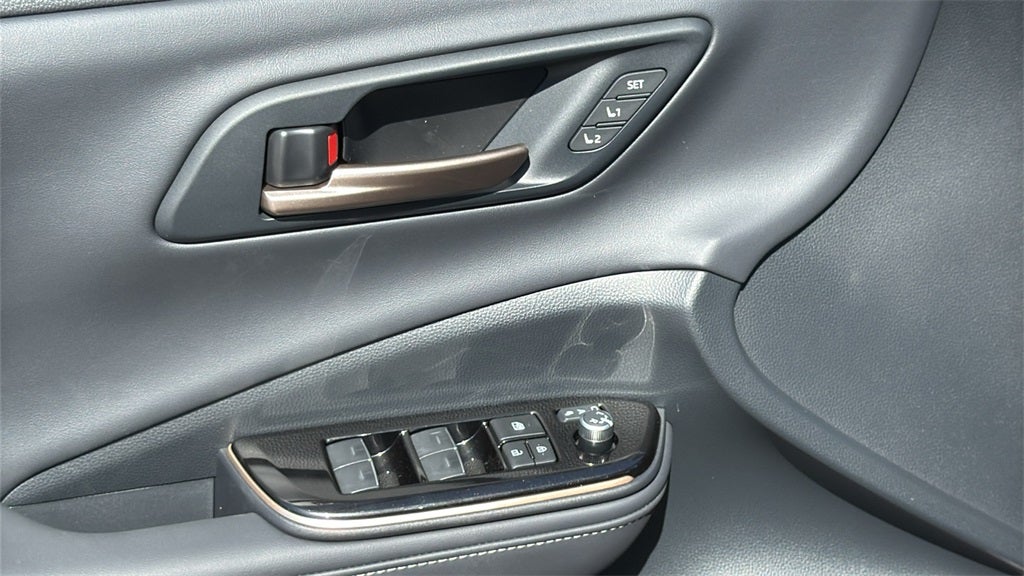 2026 Toyota Crown Platinum