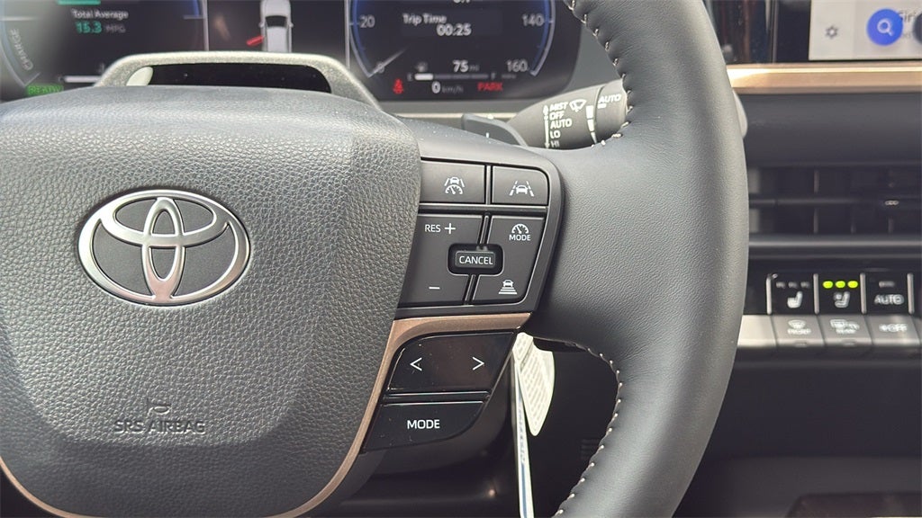 2025 Toyota Crown Platinum