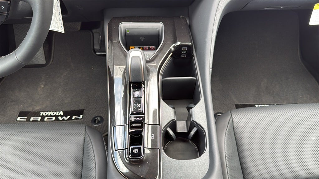 2025 Toyota Crown Platinum