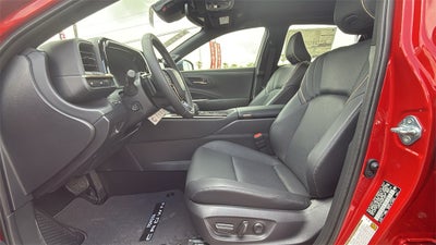 2025 Toyota Crown Platinum