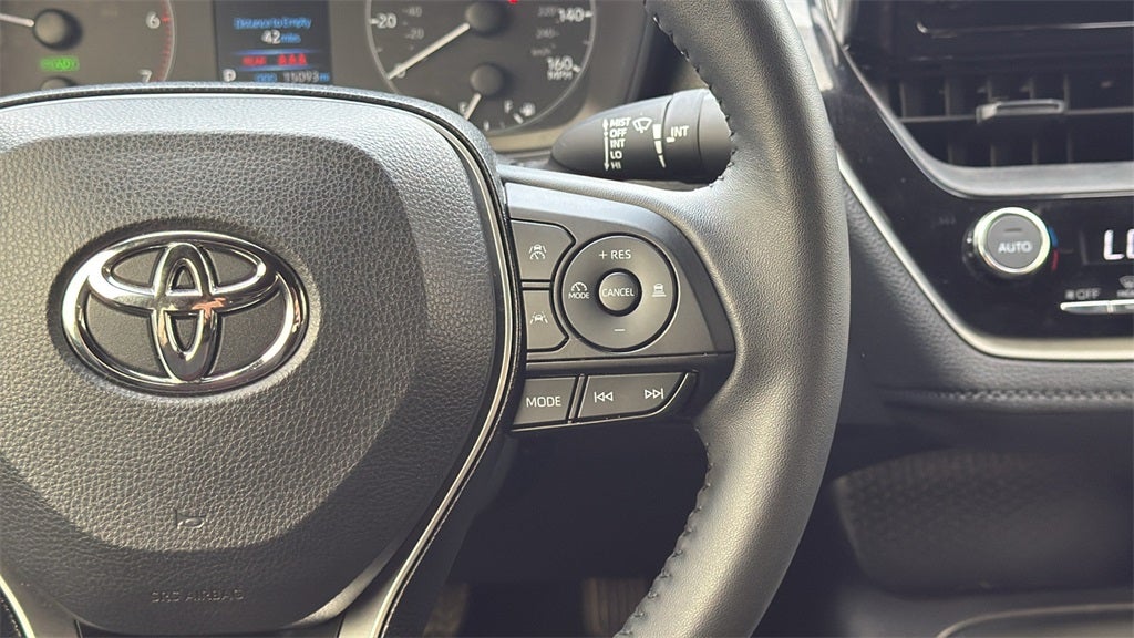 2025 Toyota Corolla Hybrid SE