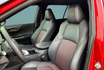 2025 Toyota RAV4 Plug-In Hybrid XSE