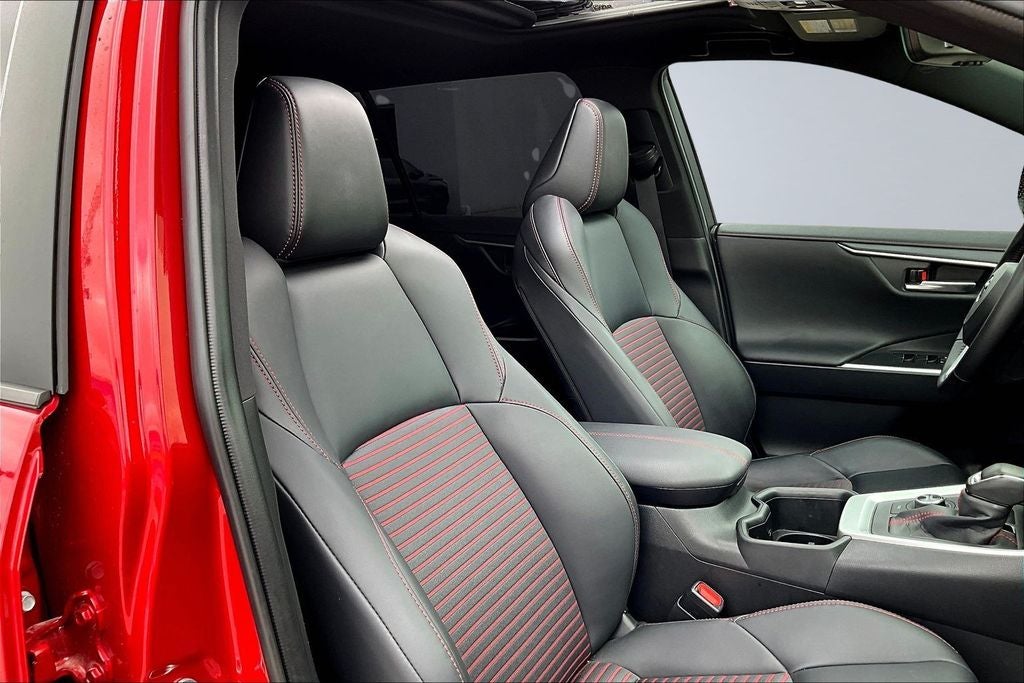 2025 Toyota RAV4 Plug-In Hybrid XSE