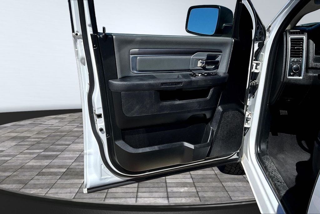 2021 RAM 1500 Classic SLT