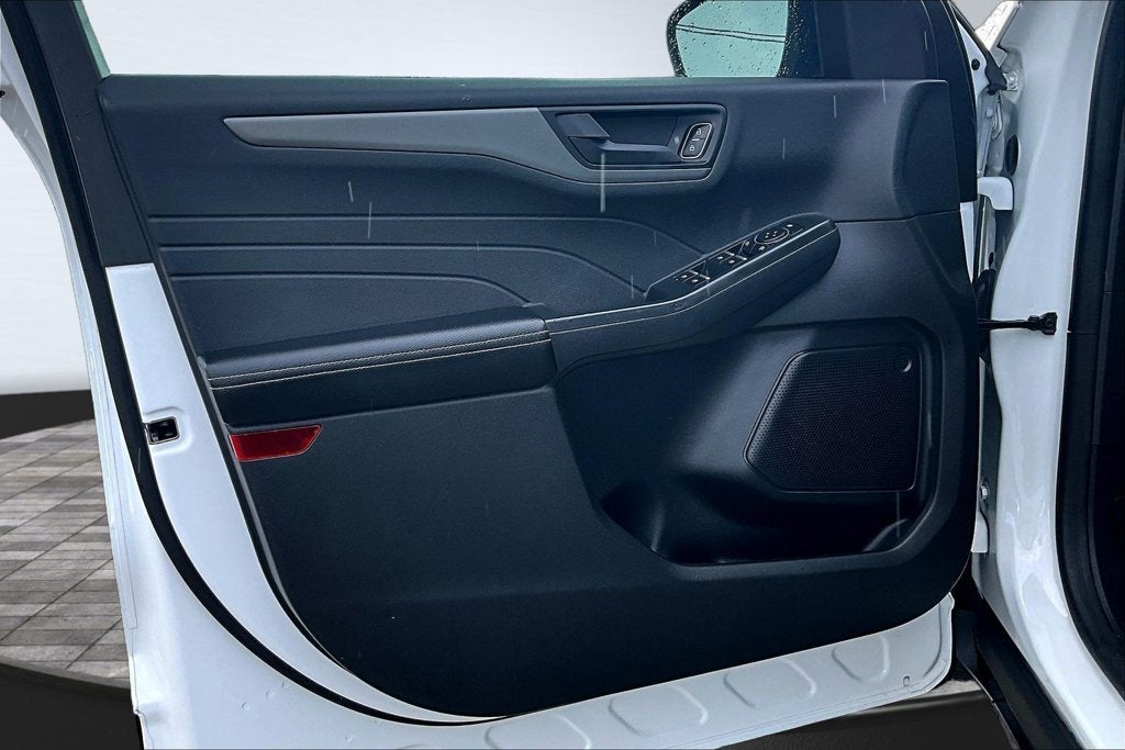 2023 Ford Escape Hybrid Active