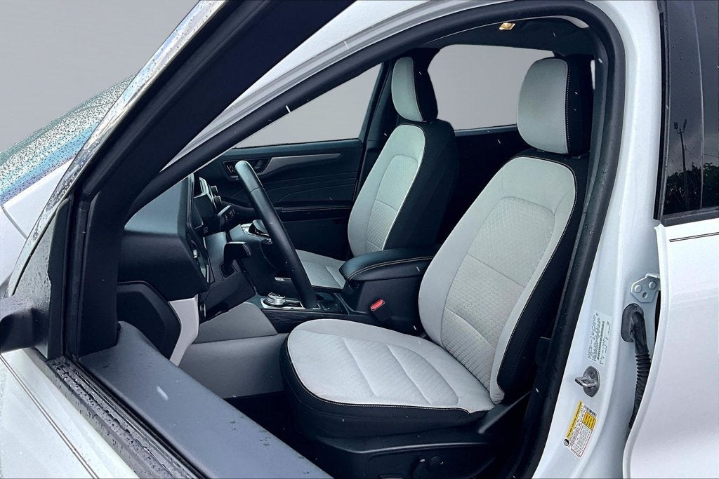 2023 Ford Escape Hybrid Active