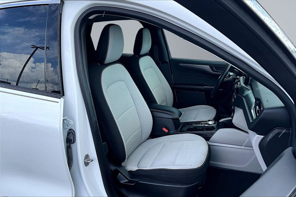 2023 Ford Escape Hybrid Active