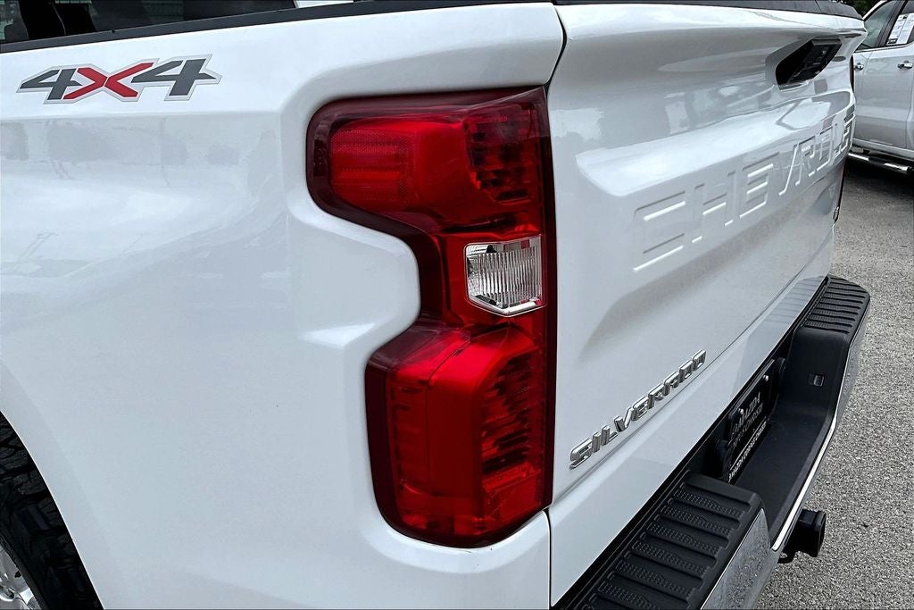 2023 Chevrolet Silverado 1500 LT LT1