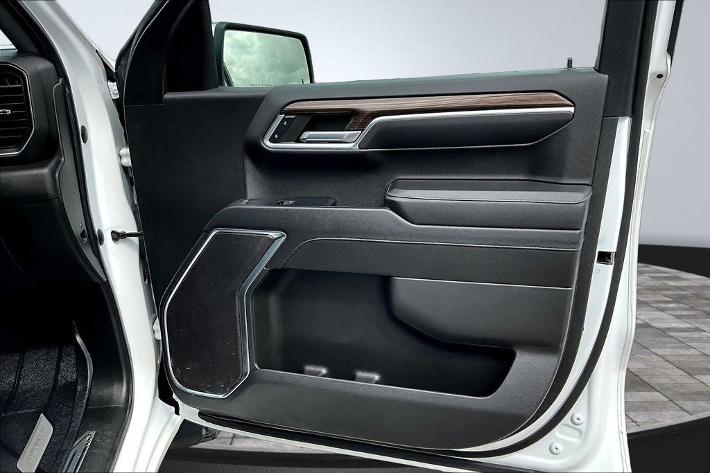 2023 Chevrolet Silverado 1500 LT LT1