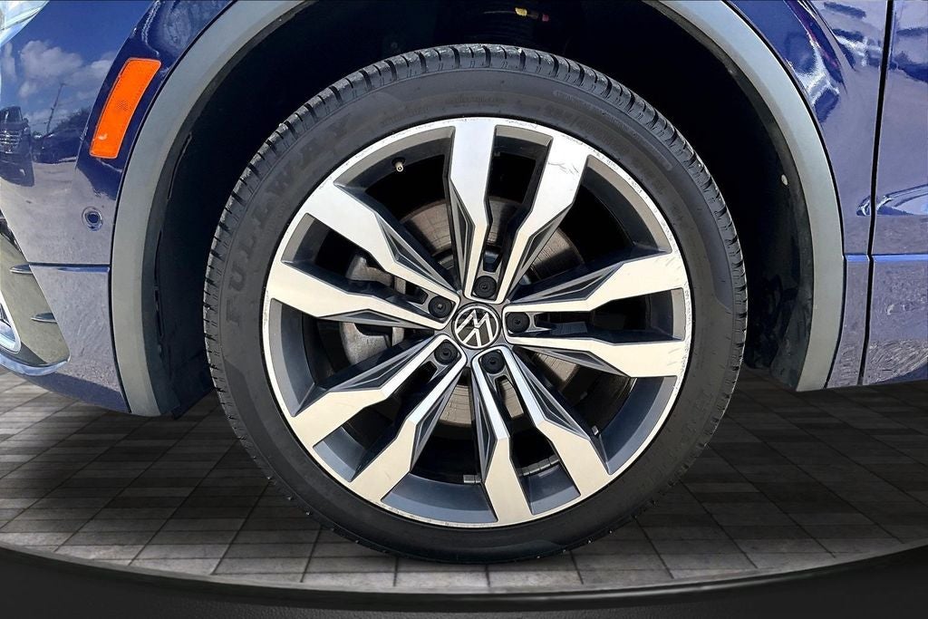 2022 Volkswagen Tiguan 2.0T SEL R-Line