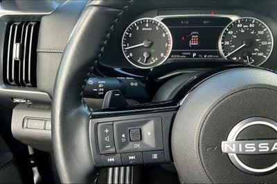 2025 Nissan Pathfinder SL