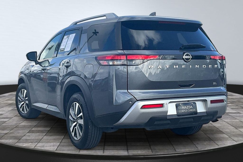 2025 Nissan Pathfinder SL