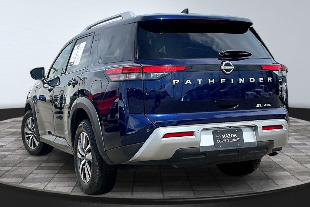 2025 Nissan Pathfinder SL