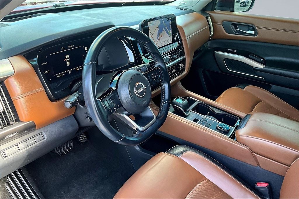 2023 Nissan Pathfinder Platinum