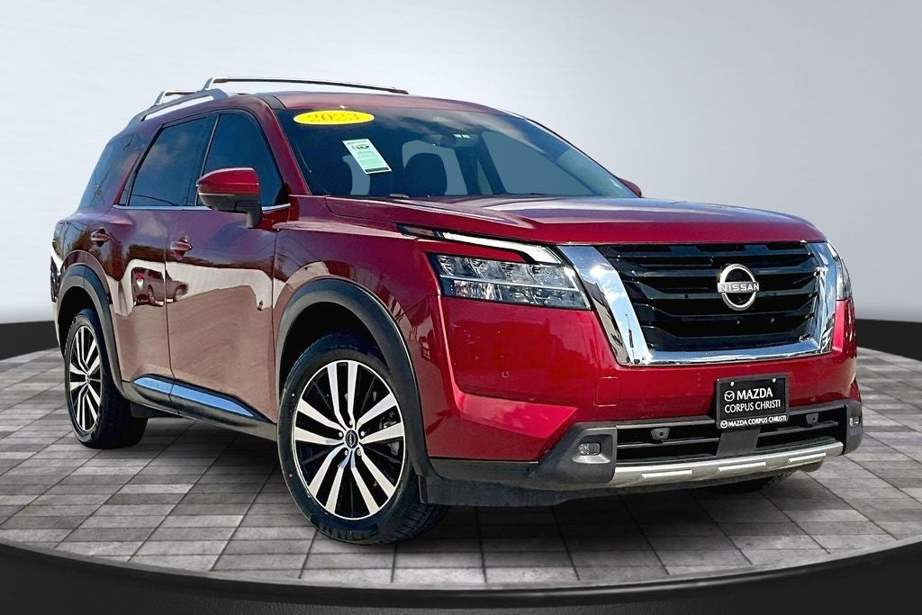 2023 Nissan Pathfinder Platinum