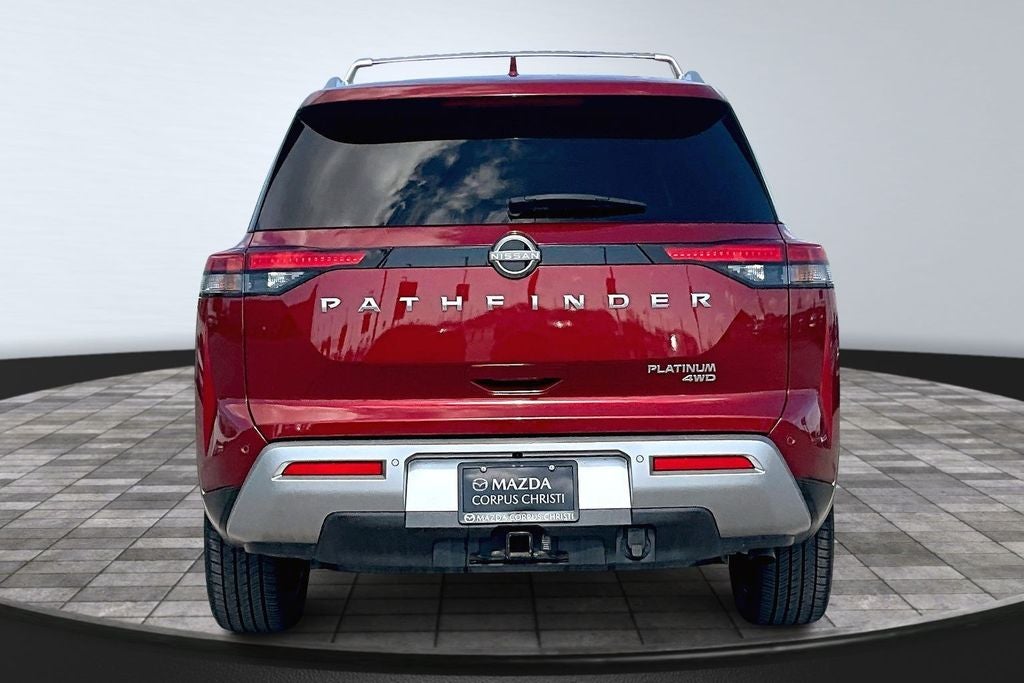 2023 Nissan Pathfinder Platinum
